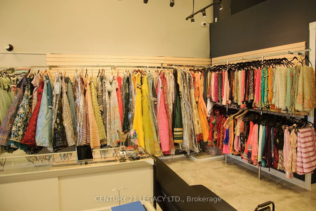 30, Maritime Ontario, Airport Road/ Highway 7 Business Centre, Brampton