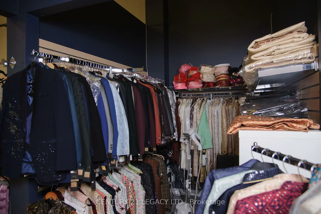 30, Maritime Ontario, Airport Road/ Highway 7 Business Centre, Brampton