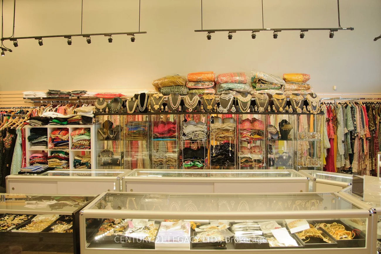 30, Maritime Ontario, Airport Road/ Highway 7 Business Centre, Brampton