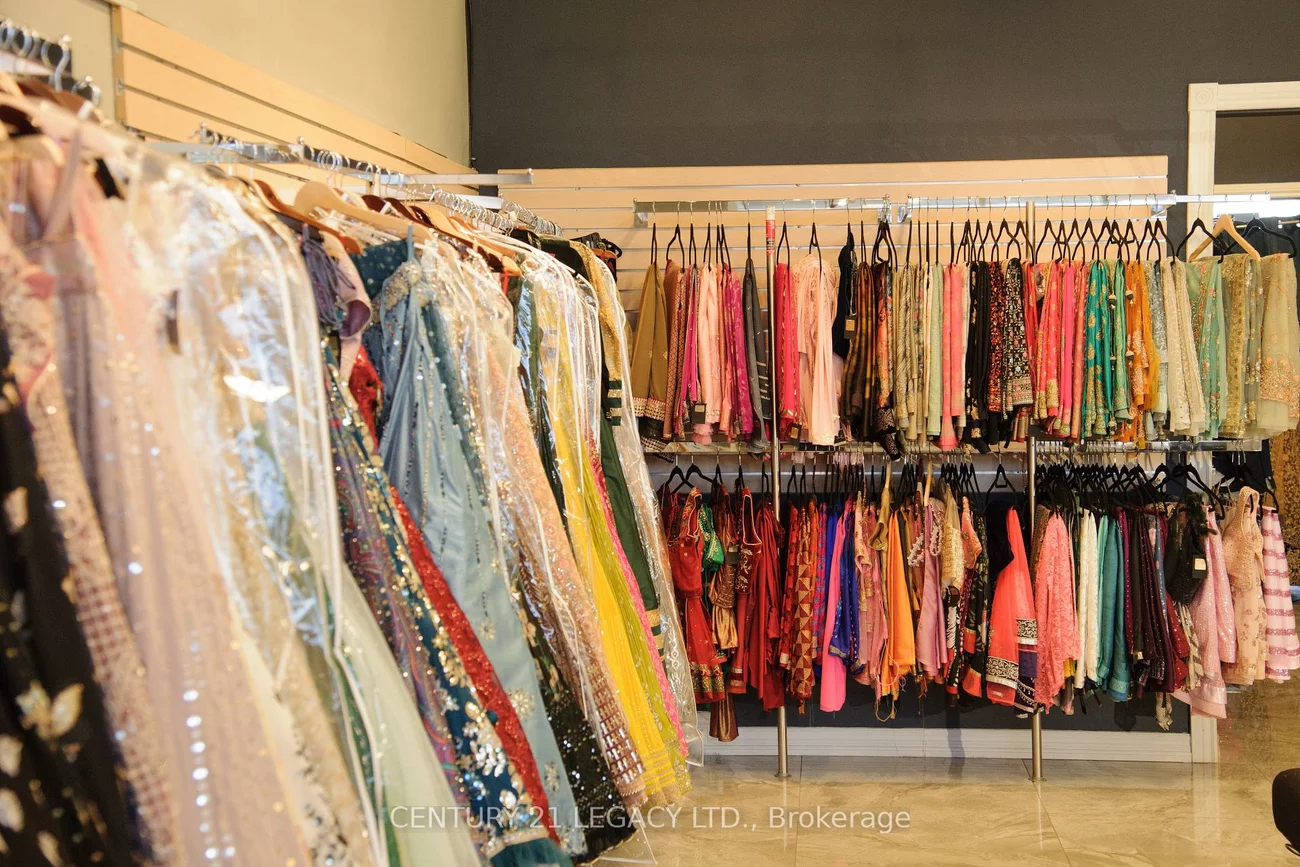 30, Maritime Ontario, Airport Road/ Highway 7 Business Centre, Brampton