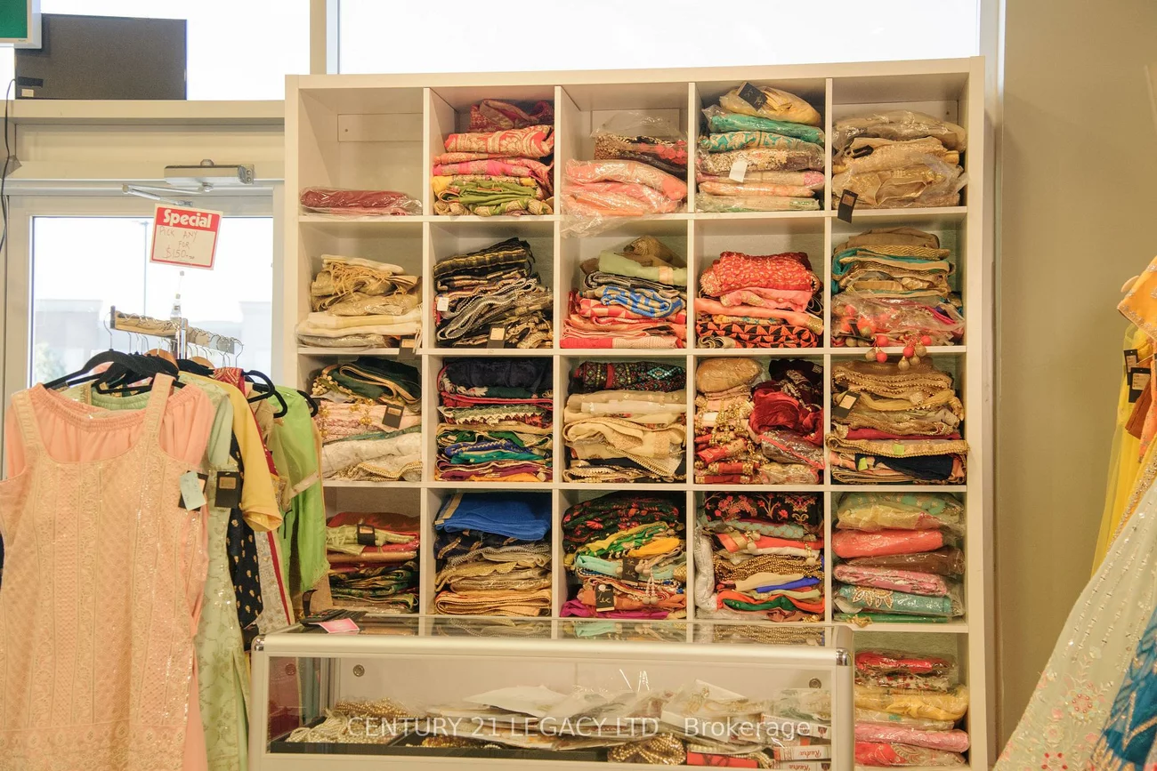 30, Maritime Ontario, Airport Road/ Highway 7 Business Centre, Brampton