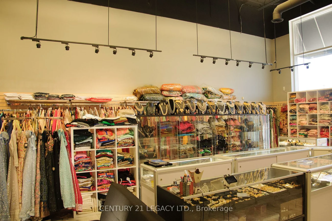 30, Maritime Ontario, Airport Road/ Highway 7 Business Centre, Brampton