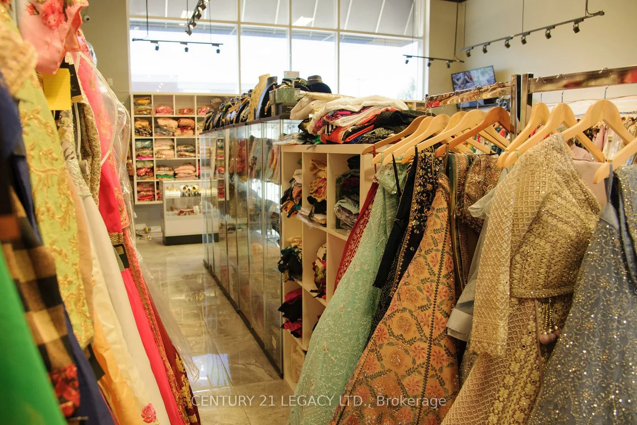 30, Maritime Ontario, Airport Road/ Highway 7 Business Centre, Brampton