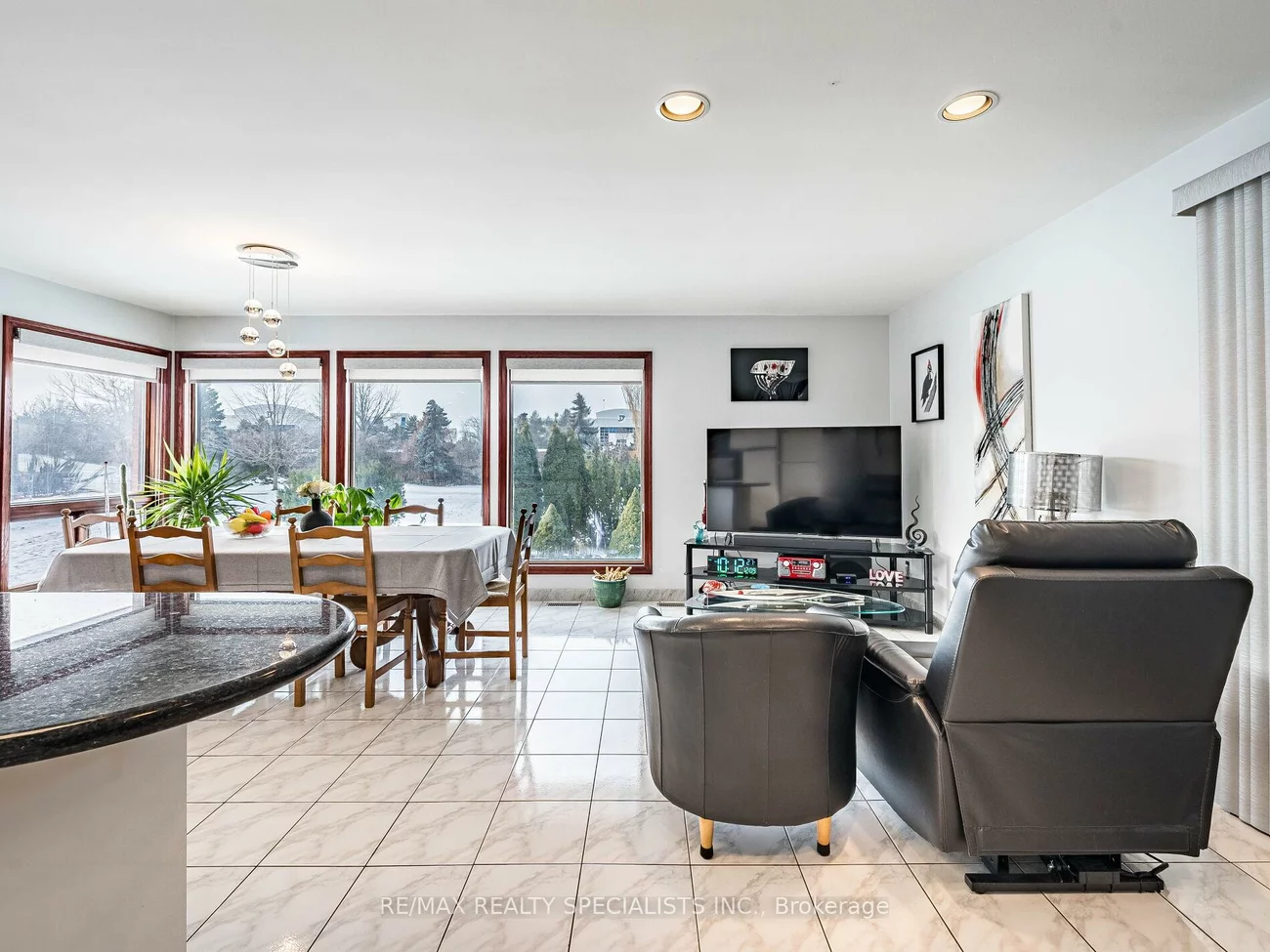 9186, Goreway, Goreway Drive Corridor, Brampton