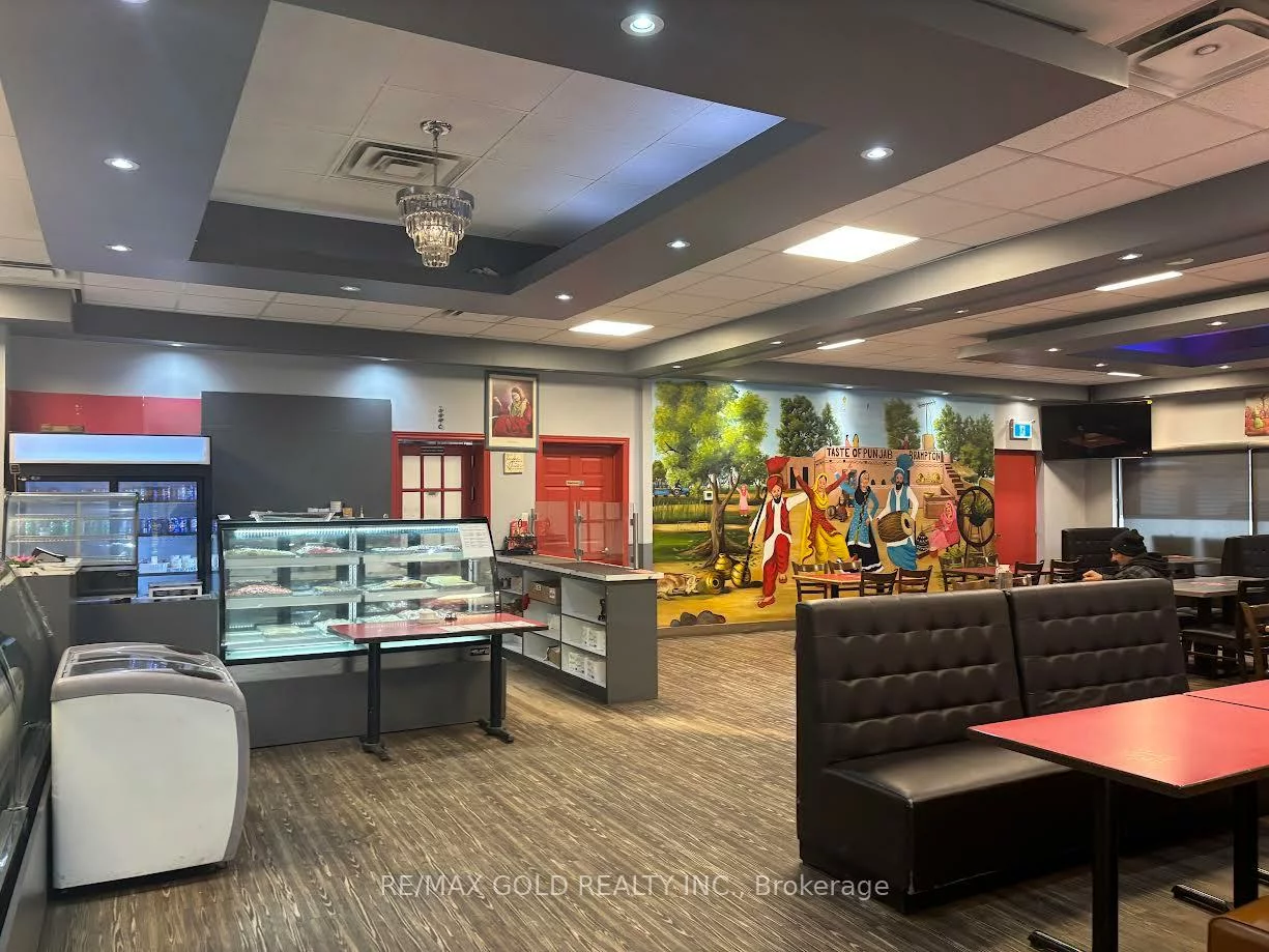 8, Strathearn, Steeles Industrial, Brampton