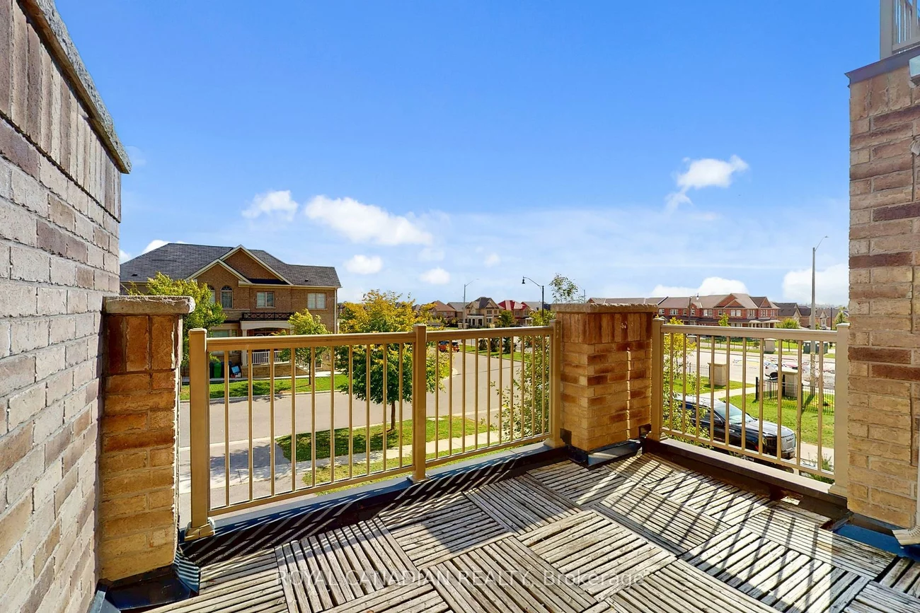 54, Chesterwood, Credit Valley, Brampton