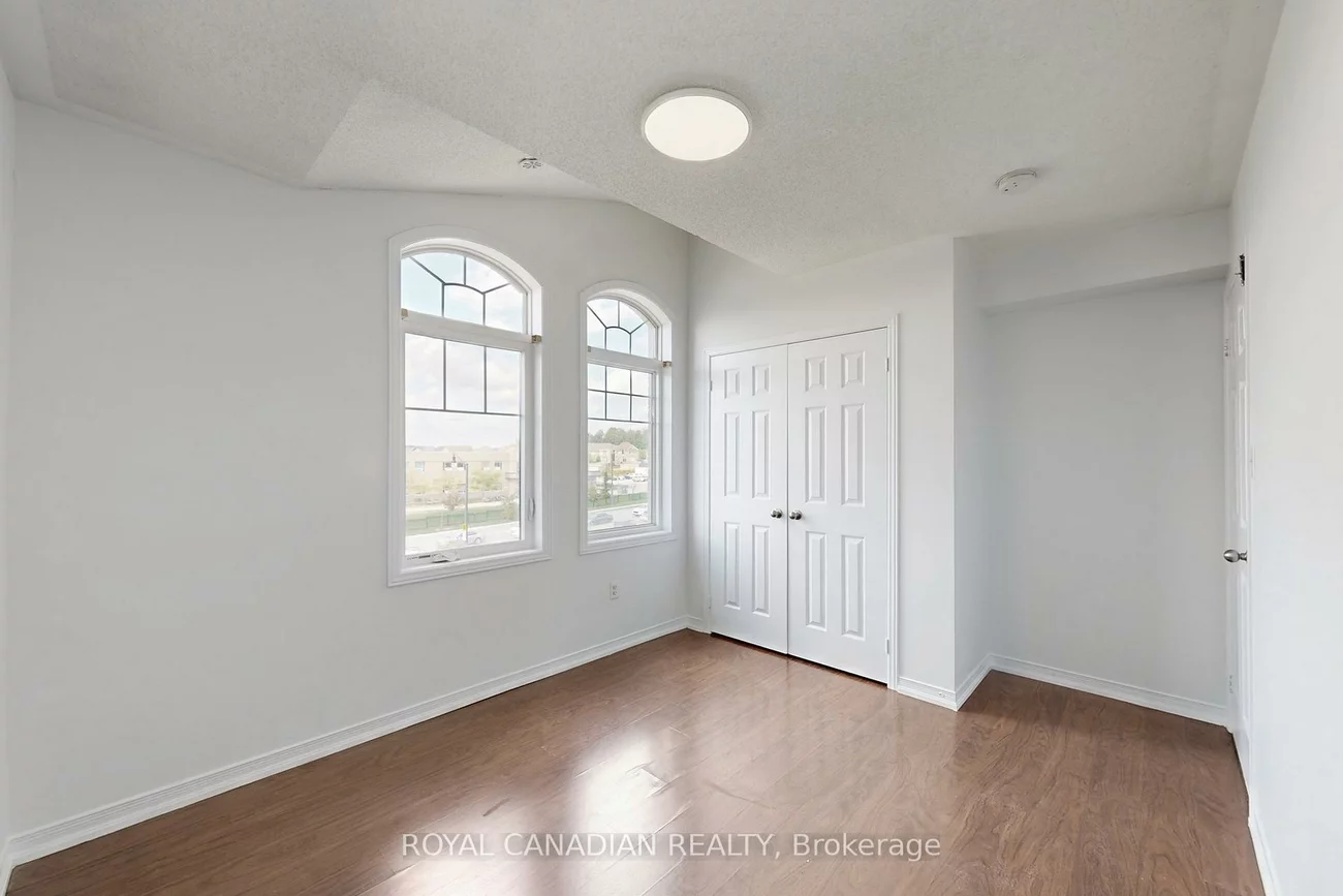 54, Chesterwood, Credit Valley, Brampton