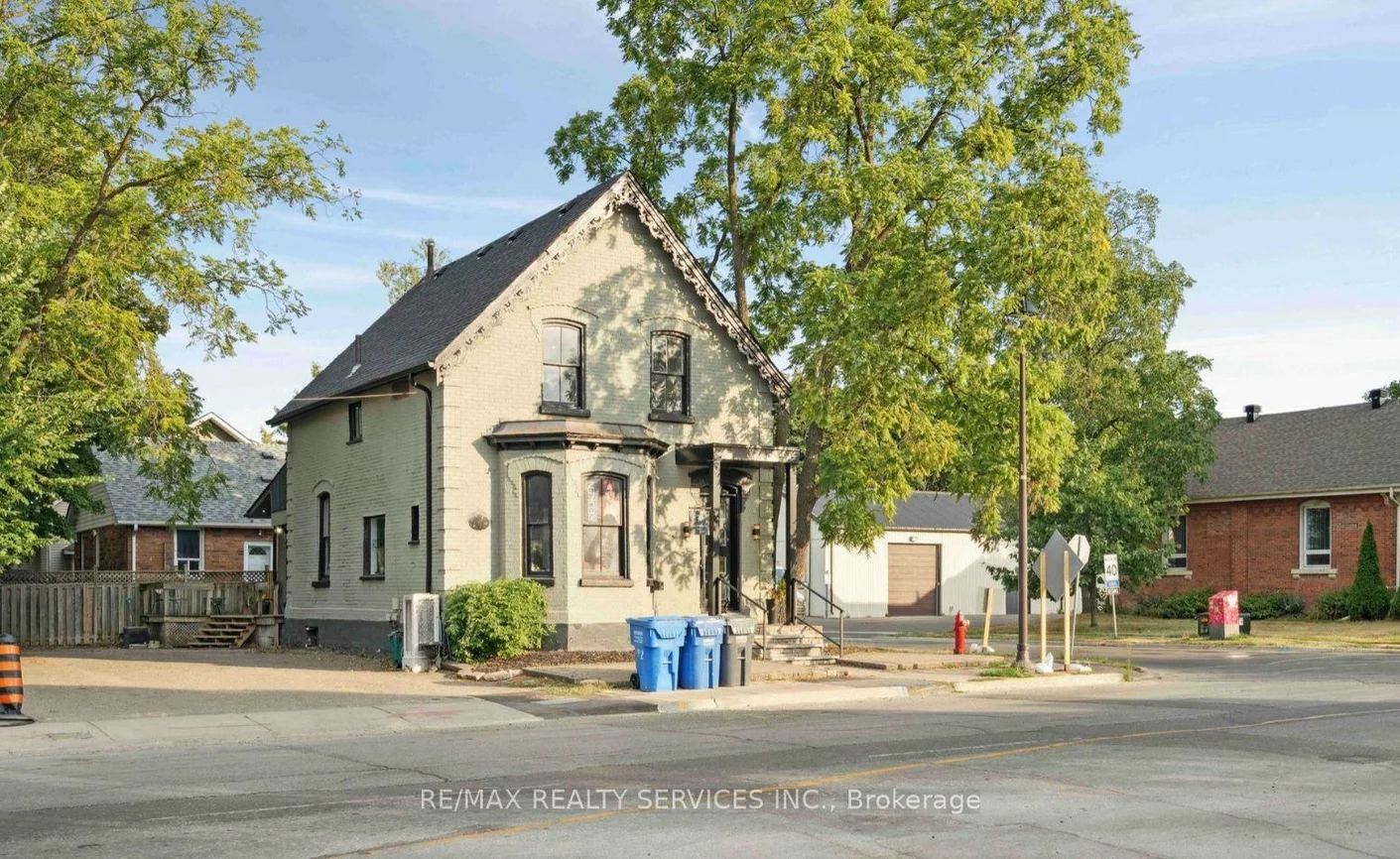 127, Queen, Downtown Brampton, Brampton