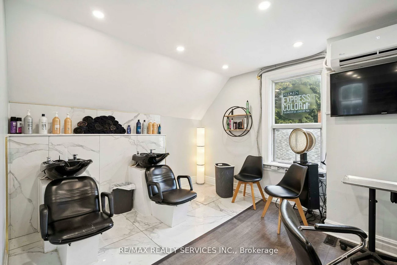 127, Queen, Downtown Brampton, Brampton