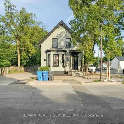 127, Queen, Downtown Brampton, Brampton