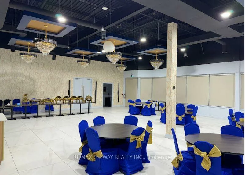 2565, Steeles, Steeles Industrial, Brampton