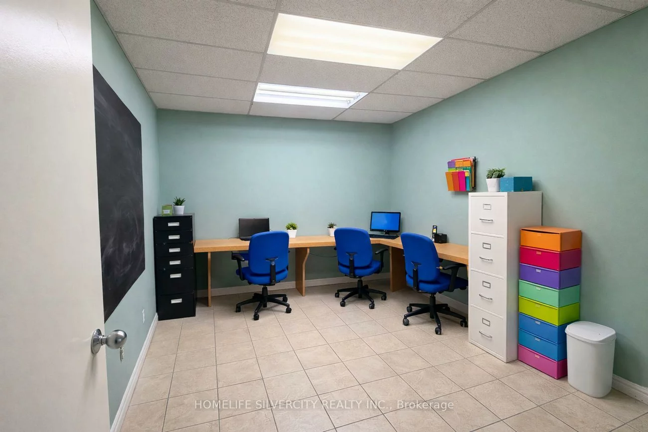 2053, Williams Pkwy, Gore Industrial North, Brampton