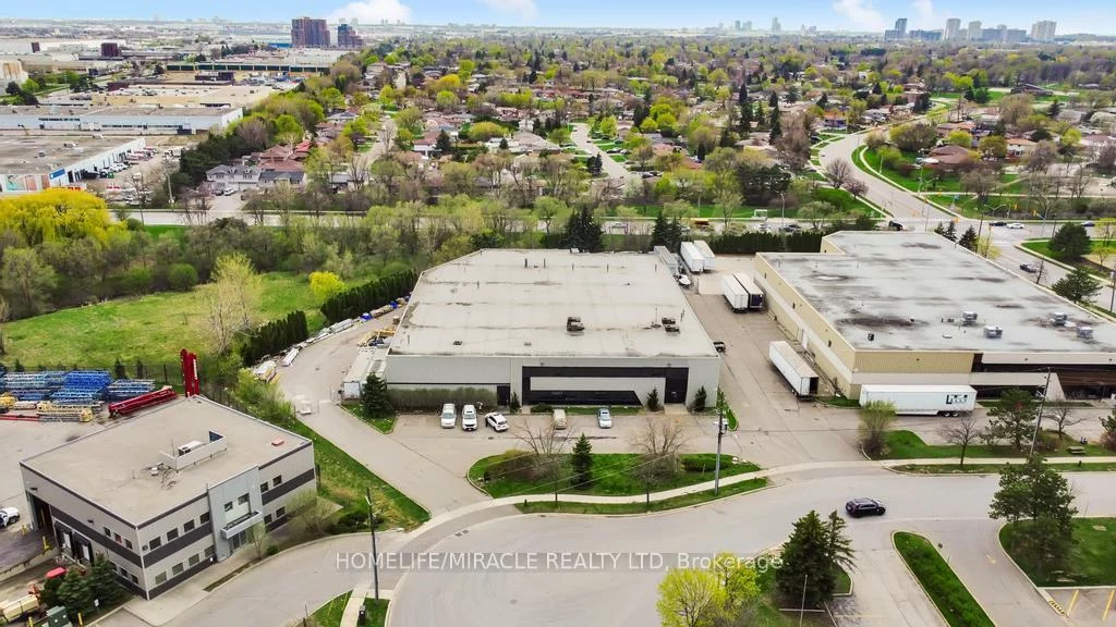 52, Bramwin, Bramalea South Industrial, Brampton