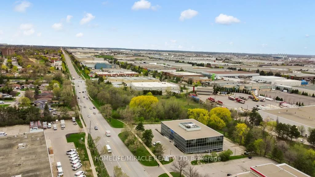 52, Bramwin, Bramalea South Industrial, Brampton