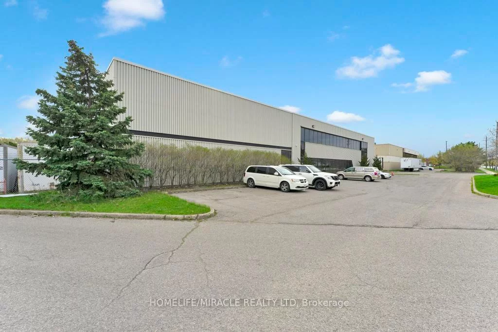 52, Bramwin, Bramalea South Industrial, Brampton