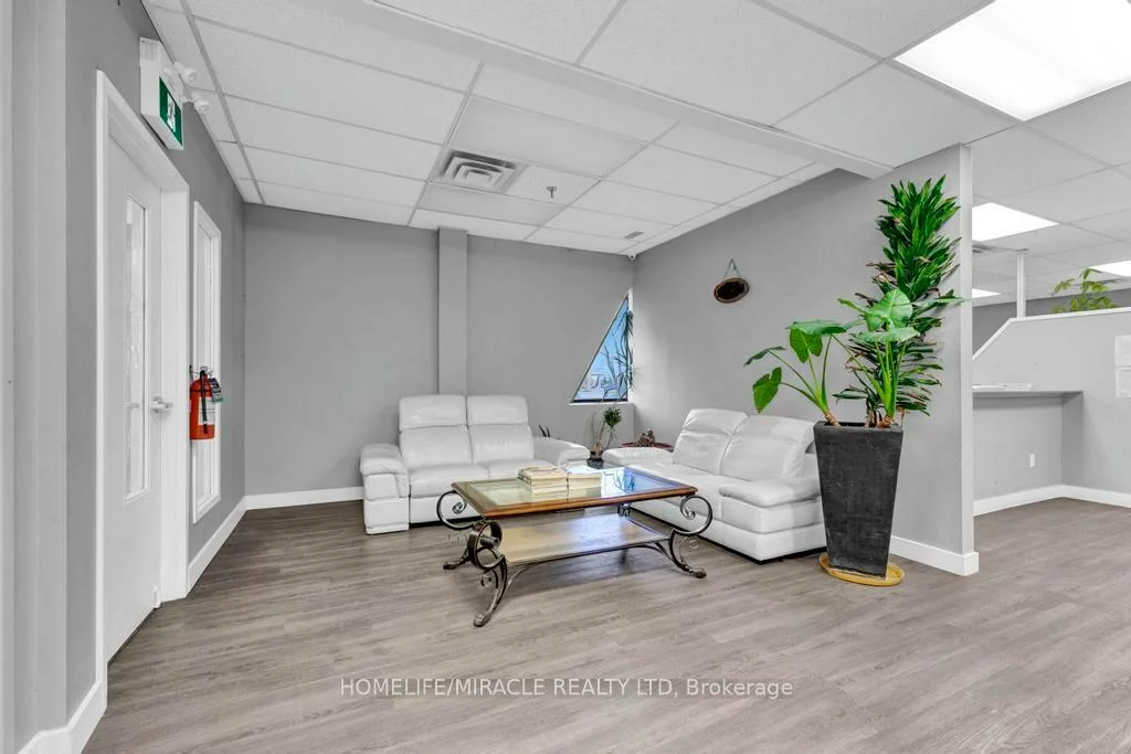 52, Bramwin, Bramalea South Industrial, Brampton