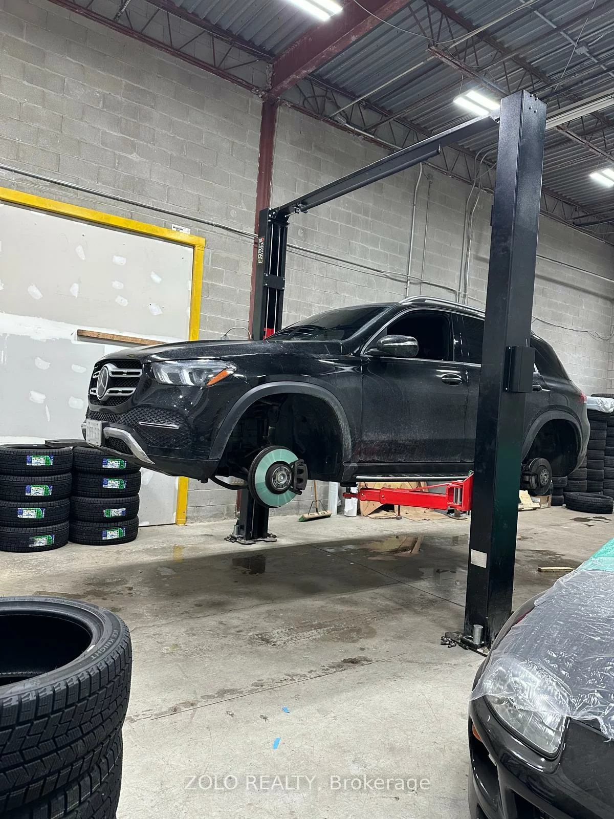 2080, Steeles, Southgate, Brampton