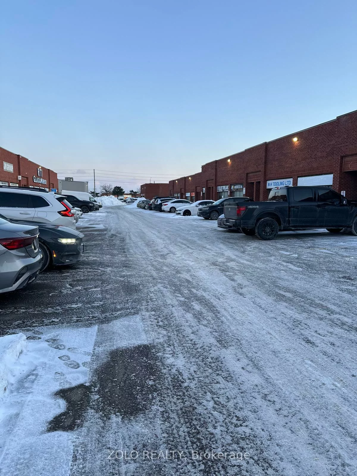 2080, Steeles, Southgate, Brampton