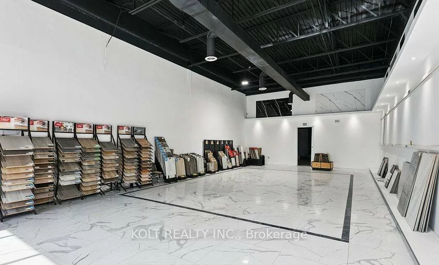 2074, Steeles, Bram West, Brampton