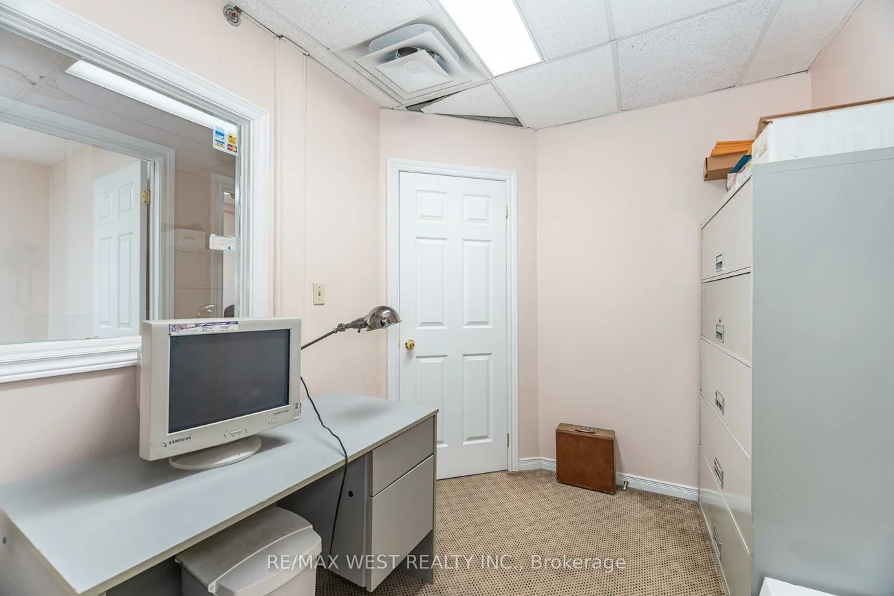 2565, Steeles, Steeles Industrial, Brampton