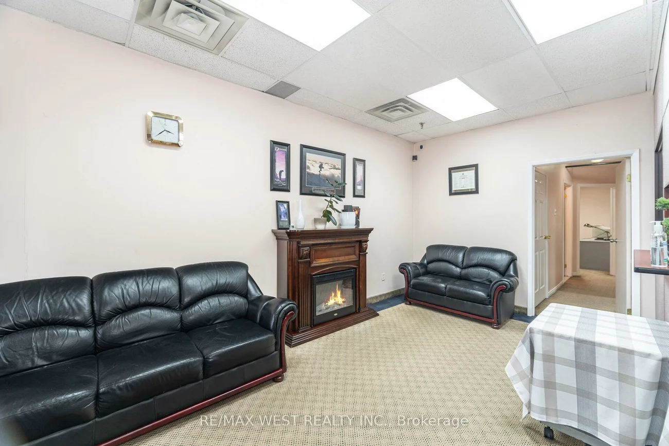 2565, Steeles, Steeles Industrial, Brampton