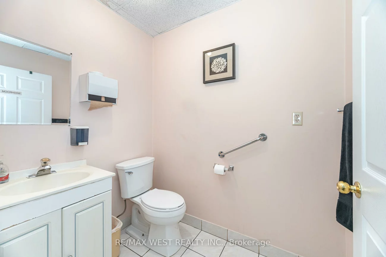 2565, Steeles, Steeles Industrial, Brampton