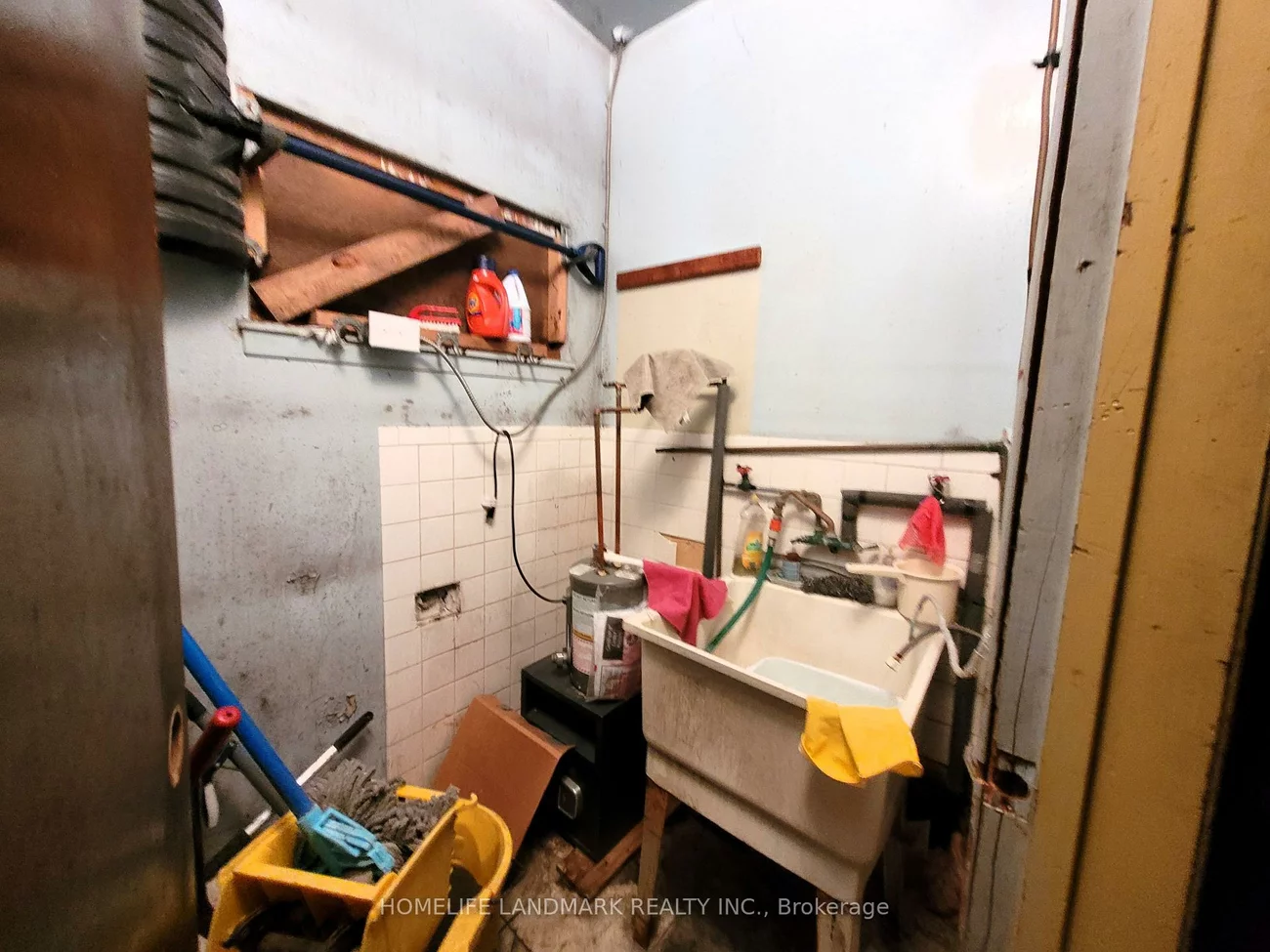 415, Main, Brampton West, Brampton