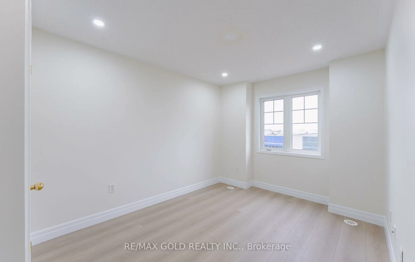 45, Seachart, Brampton East, Brampton