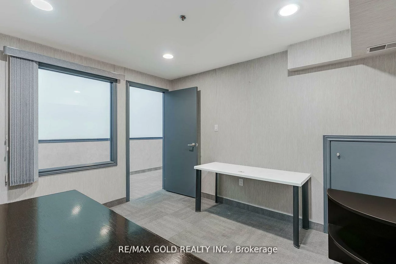 351, Parkhurst, Parkway Belt Industrial Area, Brampton