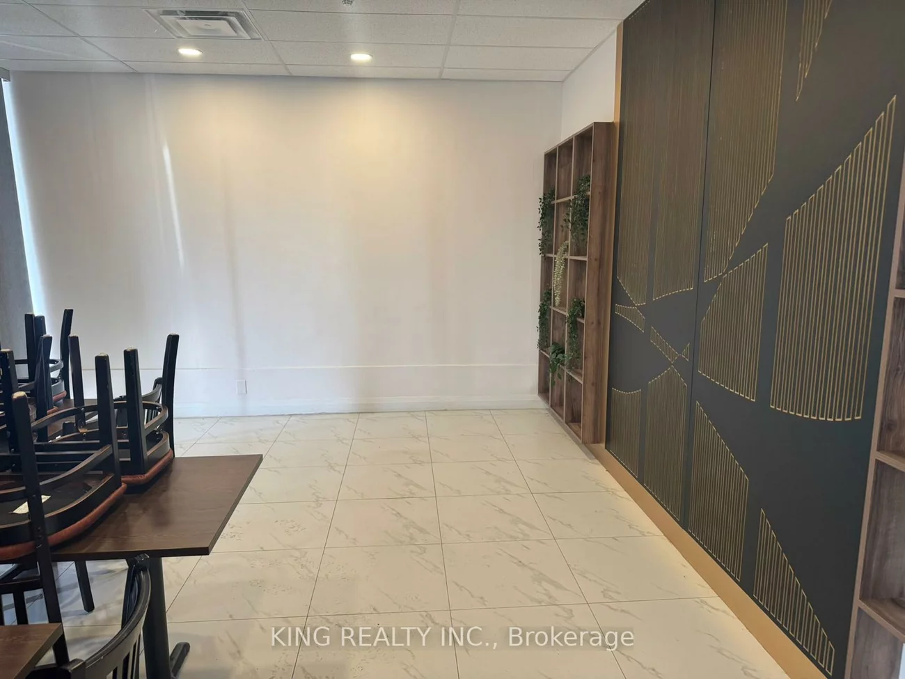 36, Avondale, Avondale, Brampton