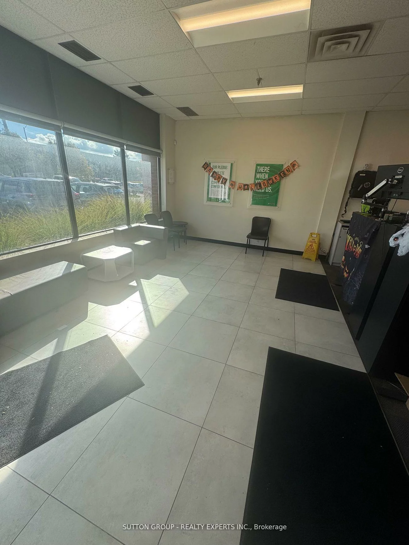 2074, Steeles, Southgate, Brampton