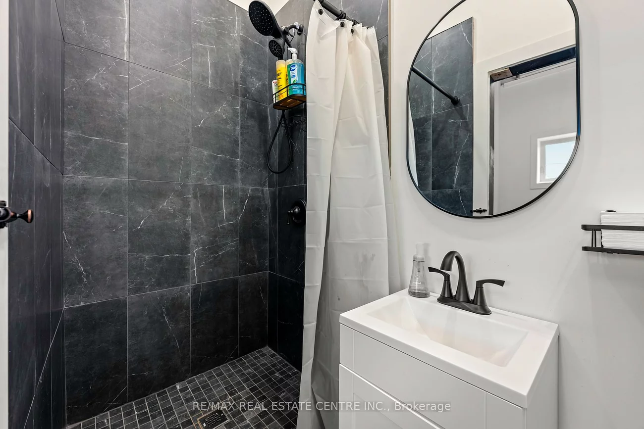 35, Haggert, Downtown Brampton, Brampton