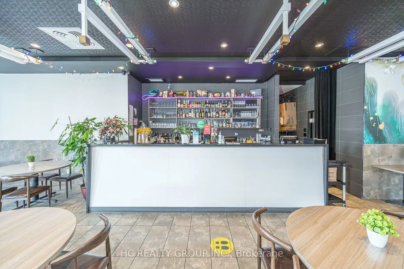 9, Queen, Downtown Brampton, Brampton