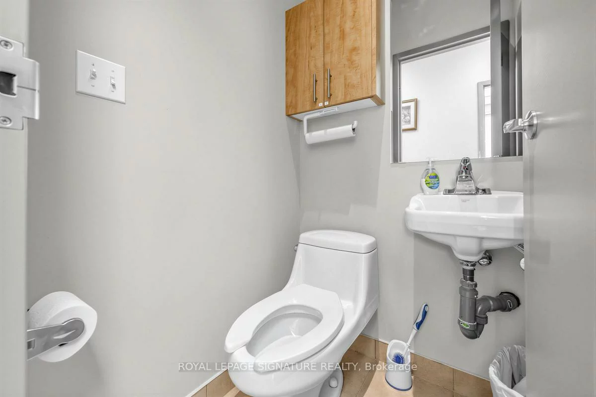 100, Pertosa, Fletcher's Meadow, Brampton