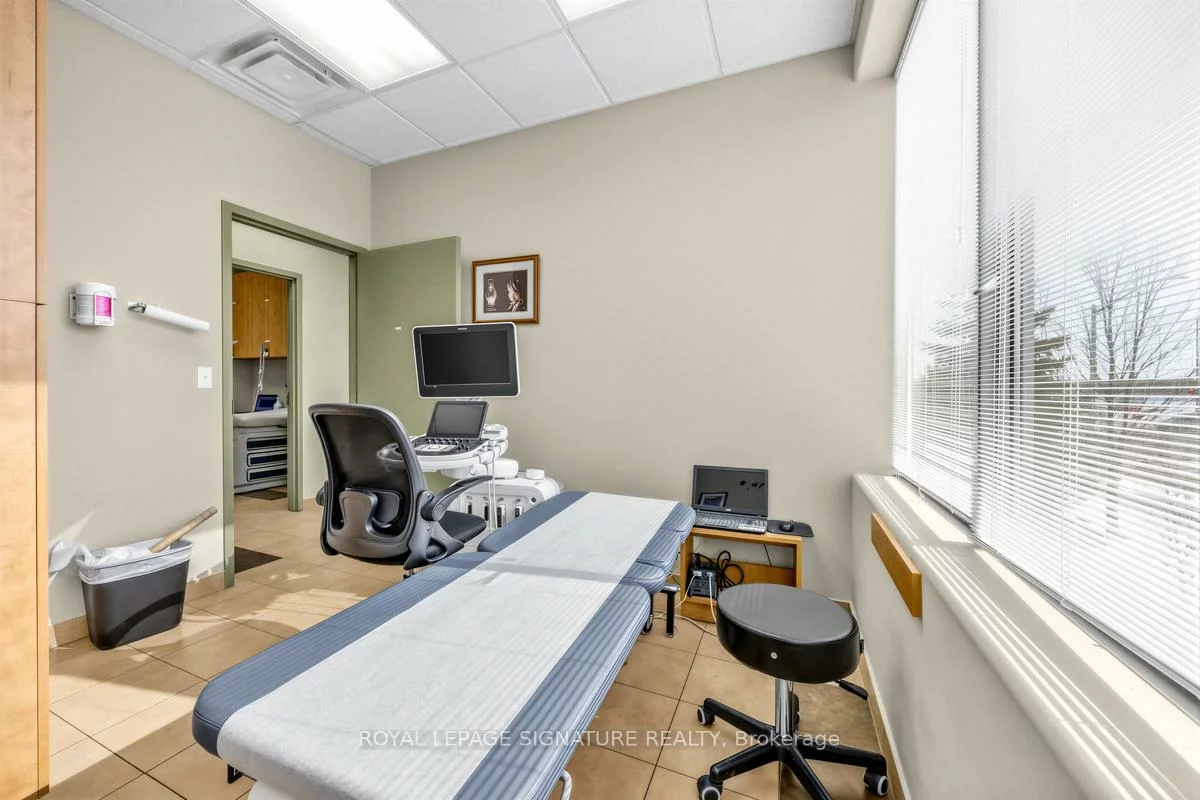 100, Pertosa, Fletcher's Meadow, Brampton