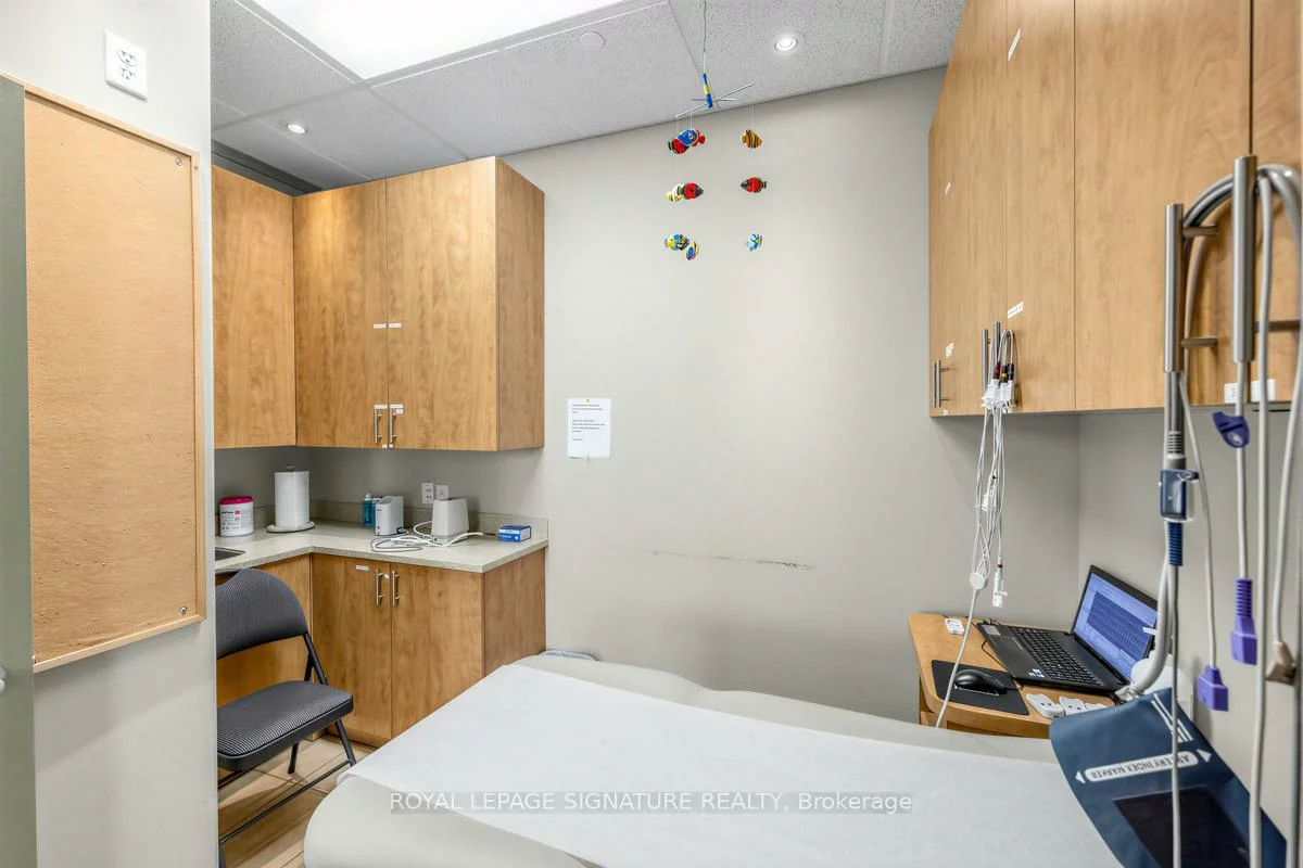 100, Pertosa, Fletcher's Meadow, Brampton