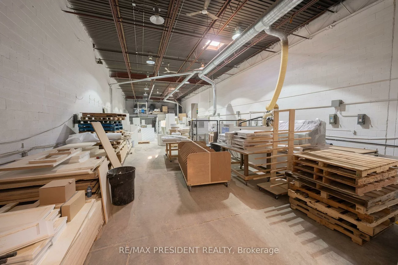 173, Advance, Steeles Industrial, Brampton