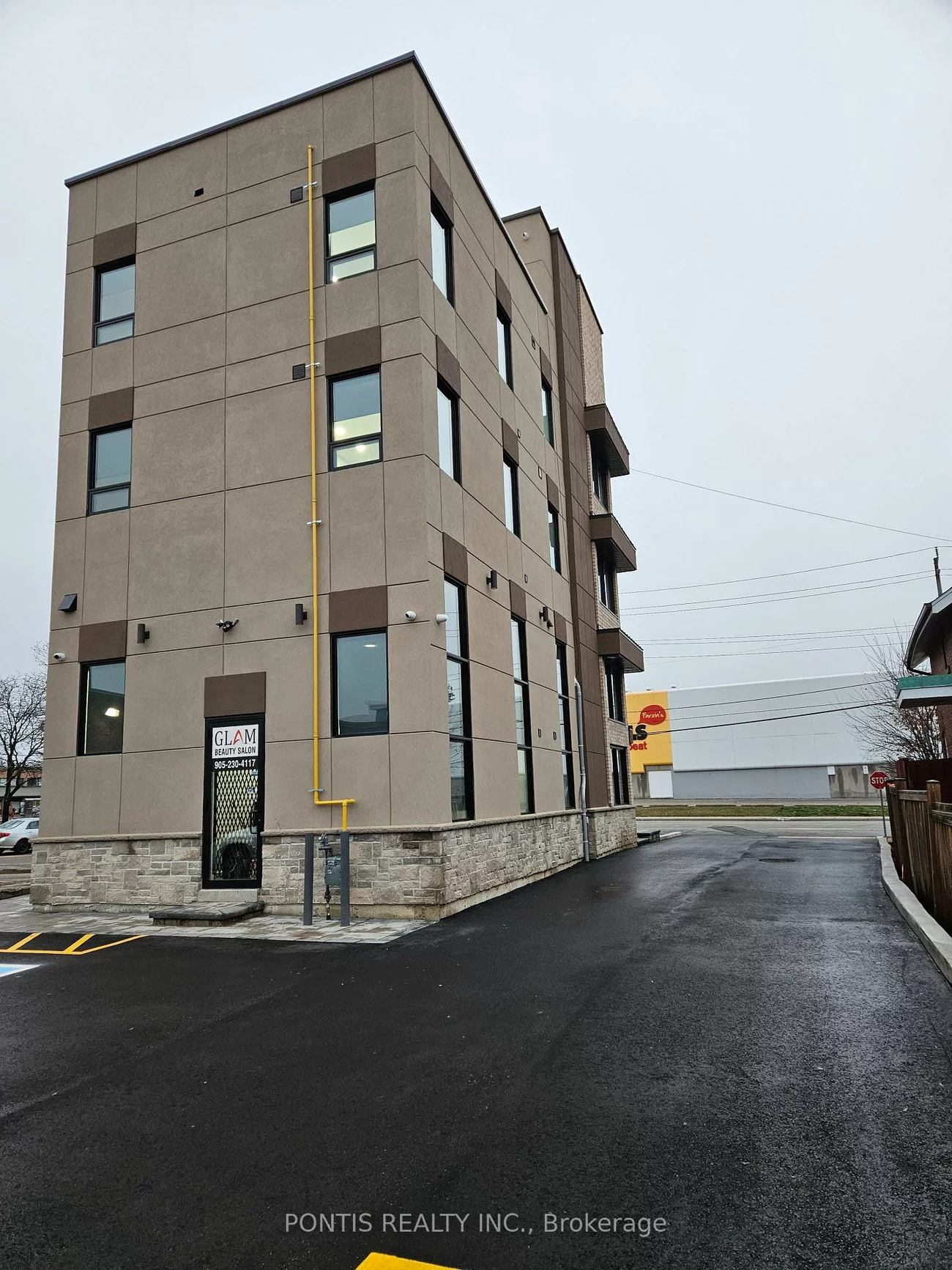 340, Main, Brampton North, Brampton