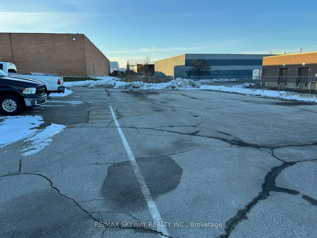 5, Automatic, Gore Industrial North, Brampton