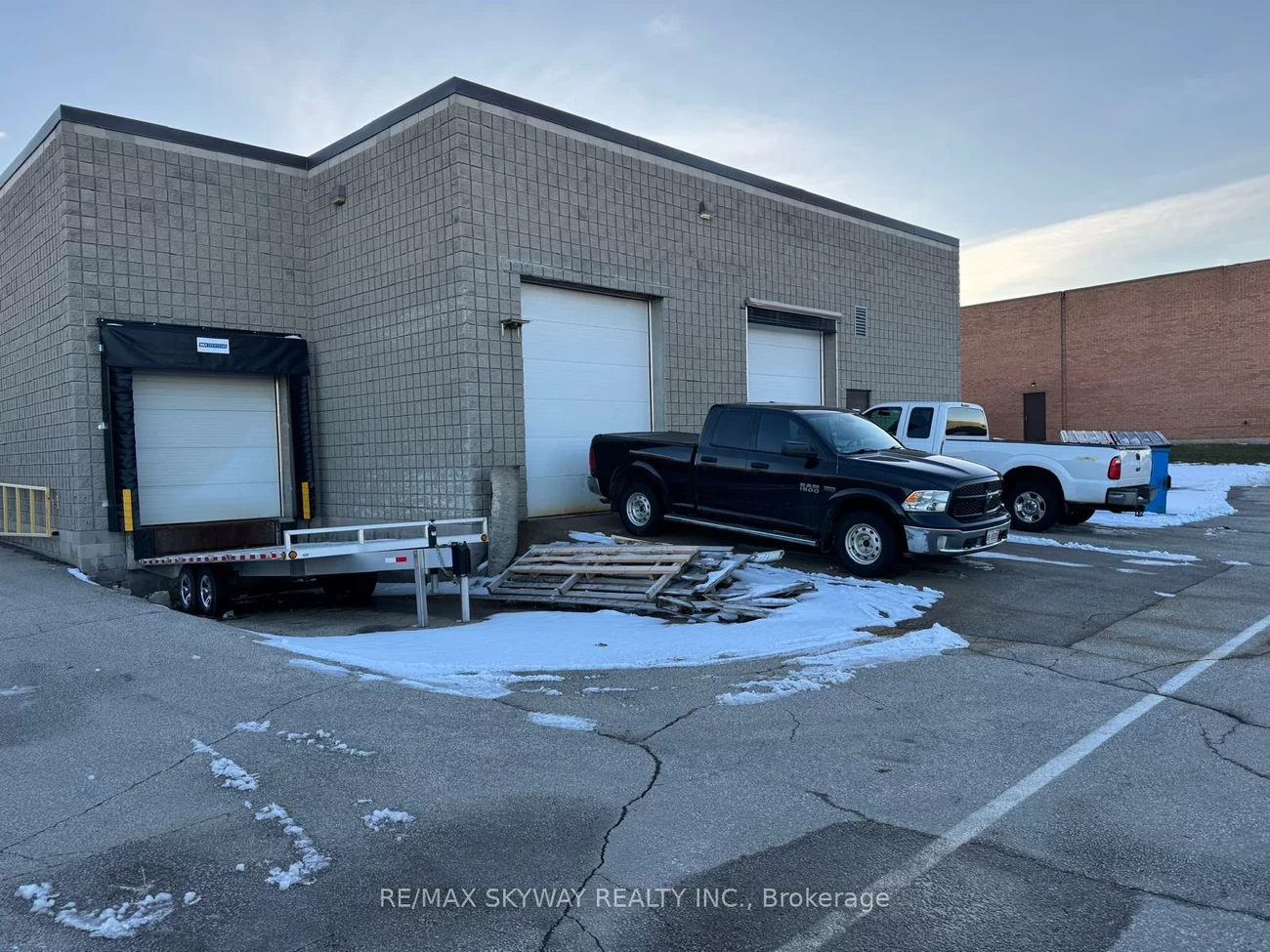 5, Automatic, Gore Industrial North, Brampton