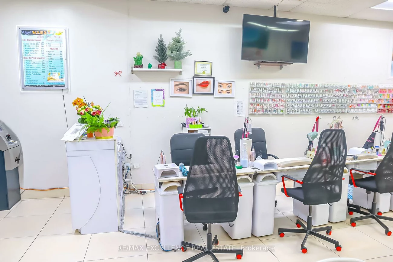 200, County Court, Fletcher's Creek South, Brampton