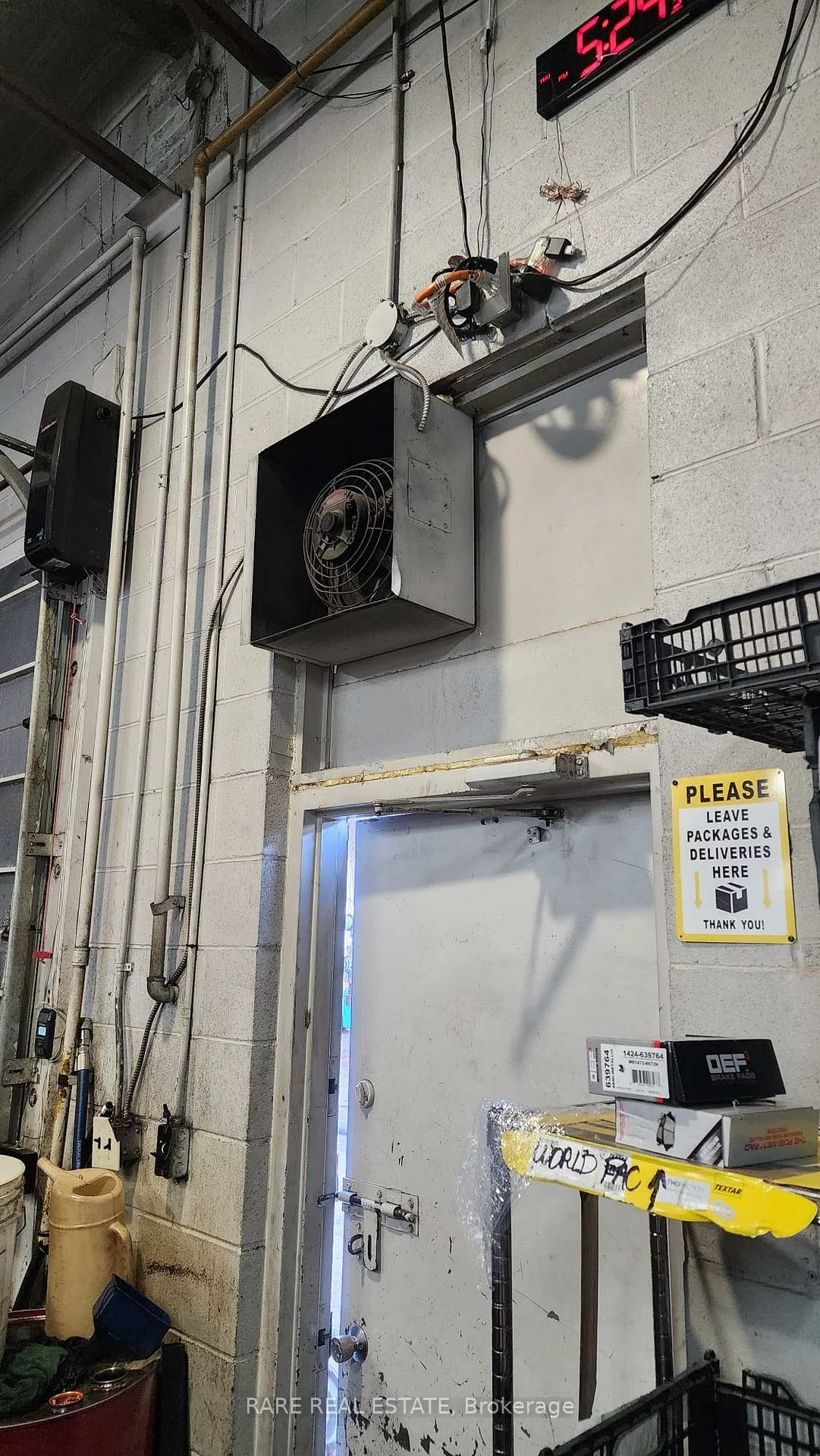 227, Advance, Steeles Industrial, Brampton