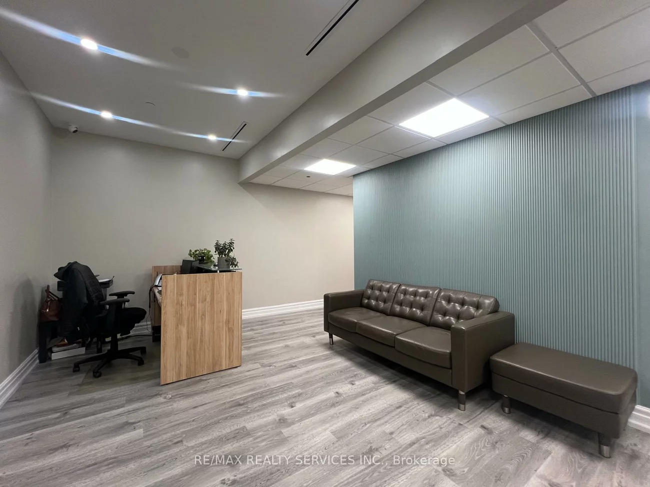 2, Automatic, Gore Industrial North, Brampton