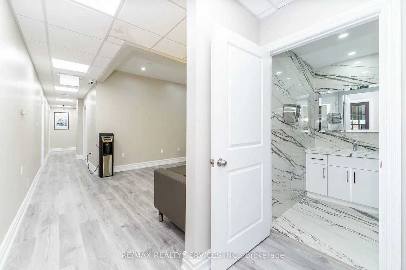 2, Automatic, Gore Industrial North, Brampton