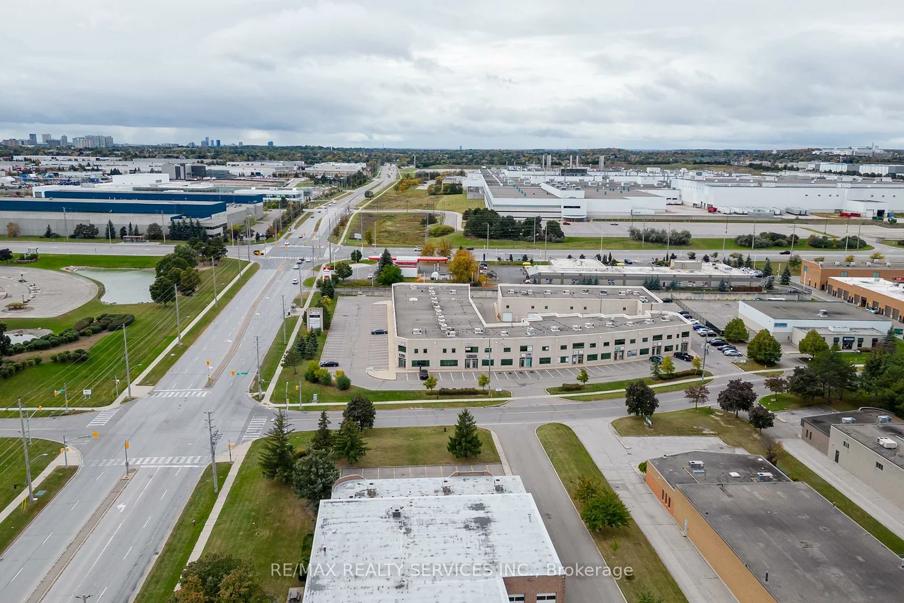 2, Automatic, Gore Industrial North, Brampton