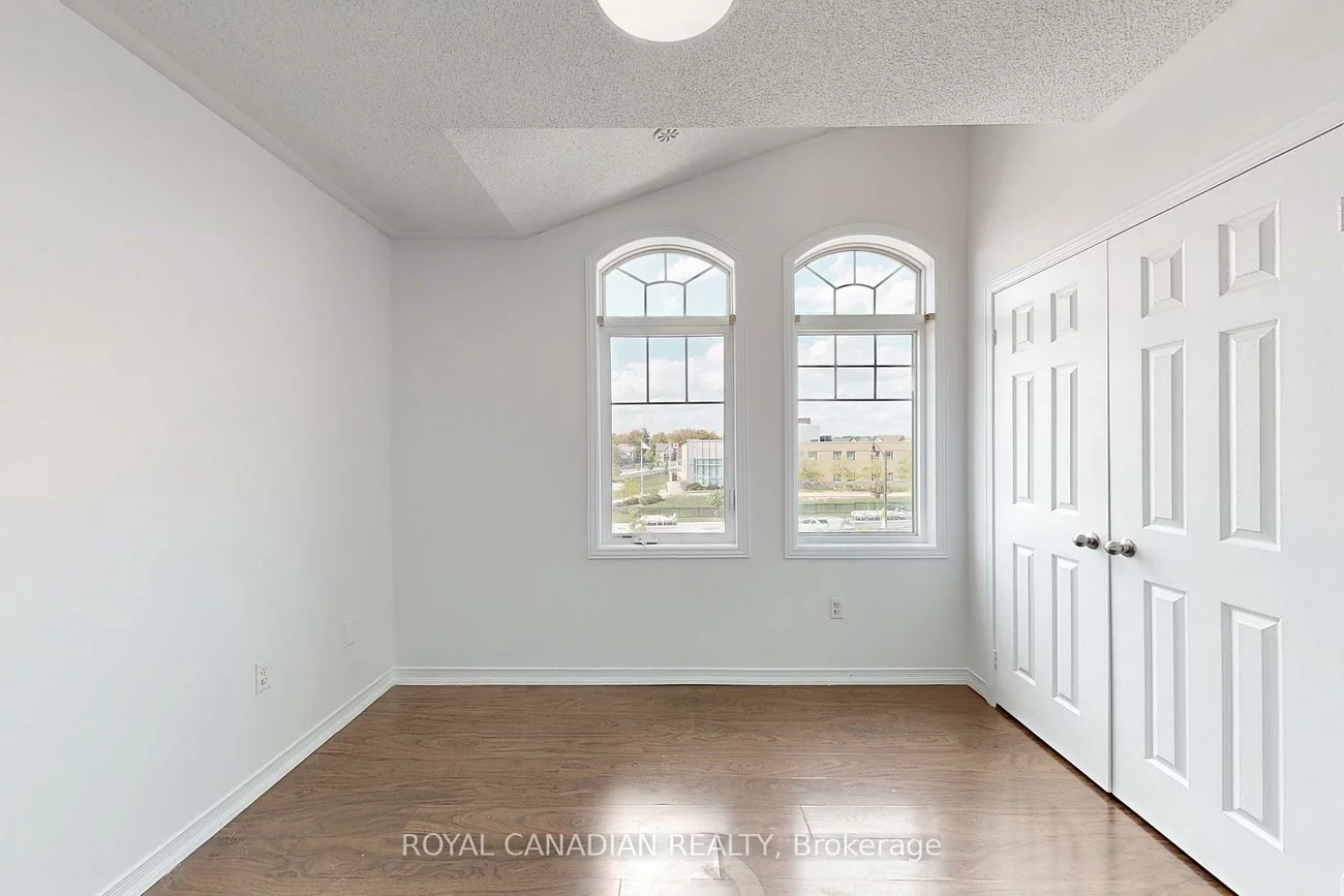 54, Chesterwood, Credit Valley, Brampton