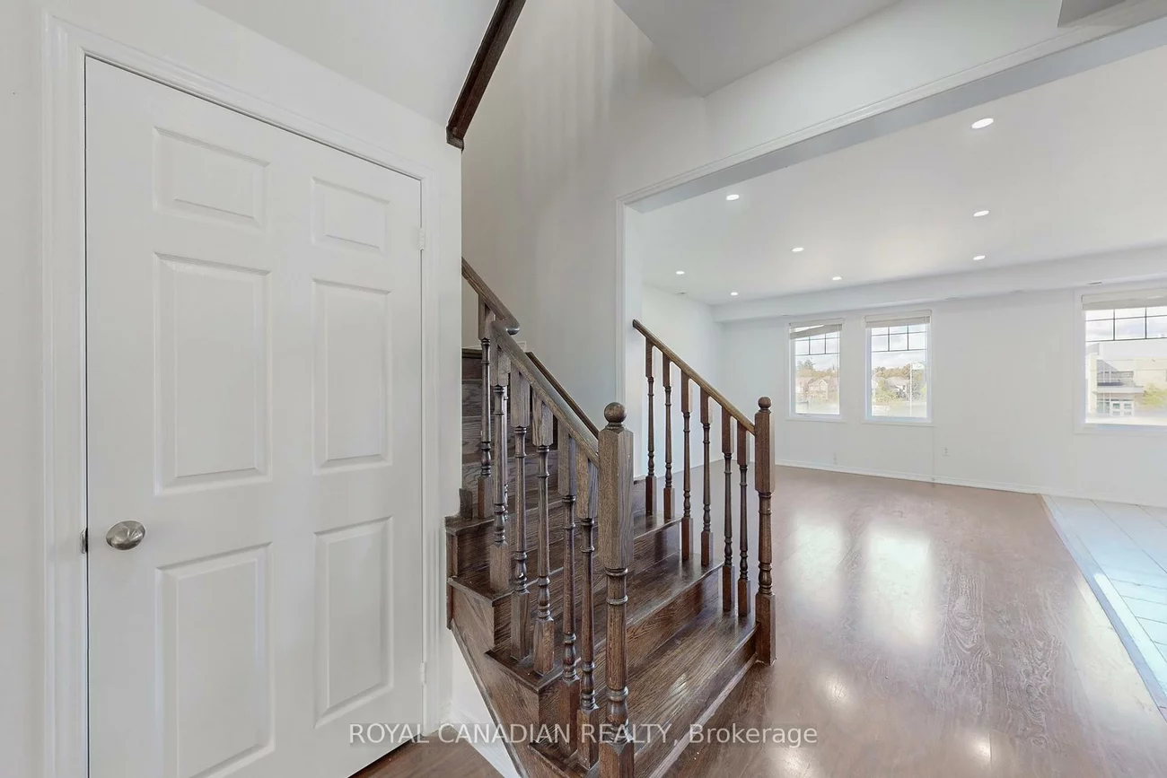 54, Chesterwood, Credit Valley, Brampton