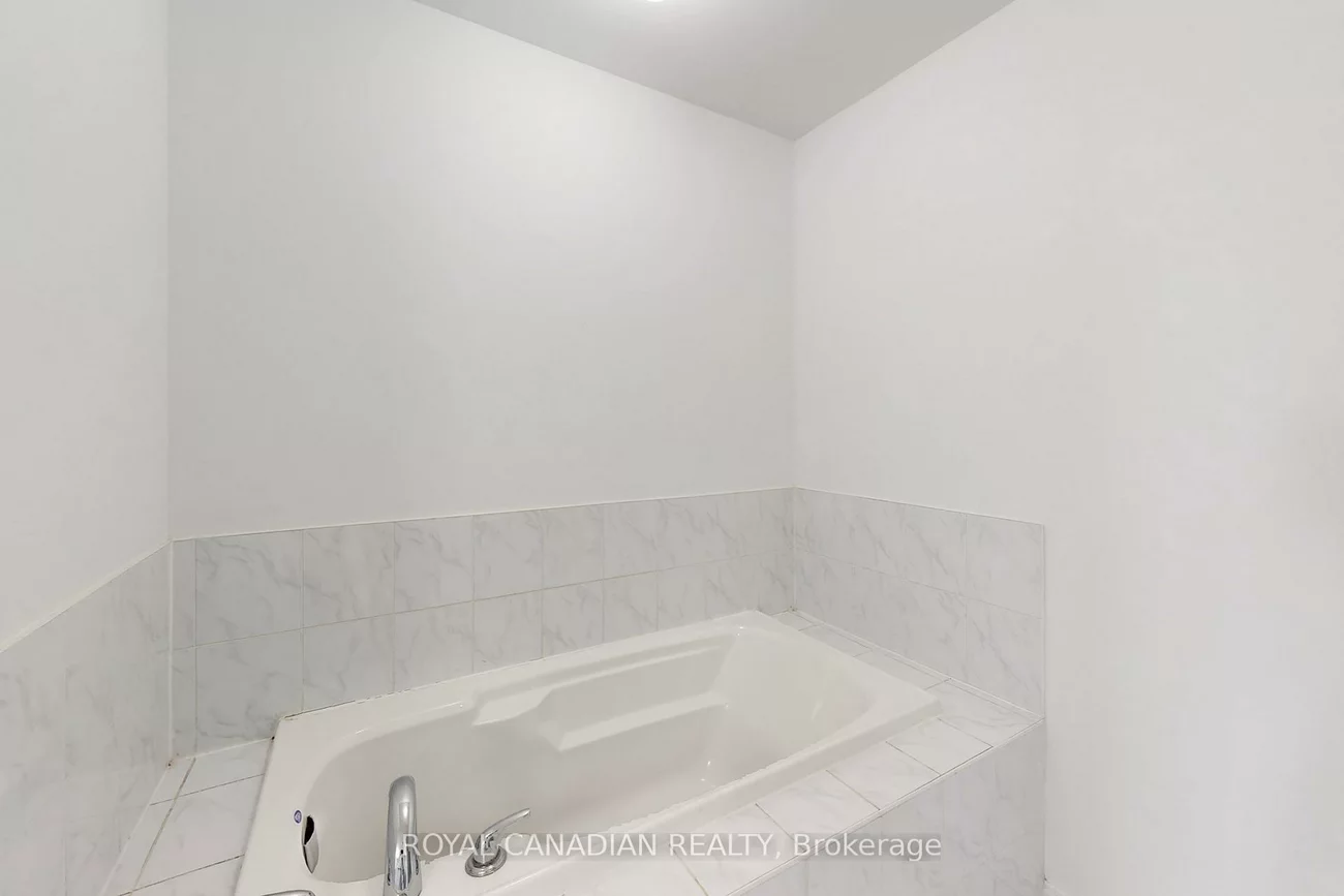 54, Chesterwood, Credit Valley, Brampton