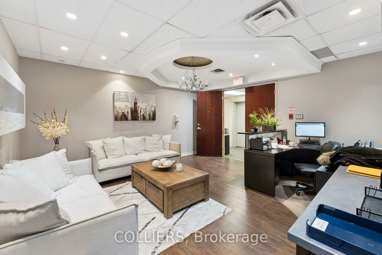 21, Queen, Downtown Brampton, Brampton