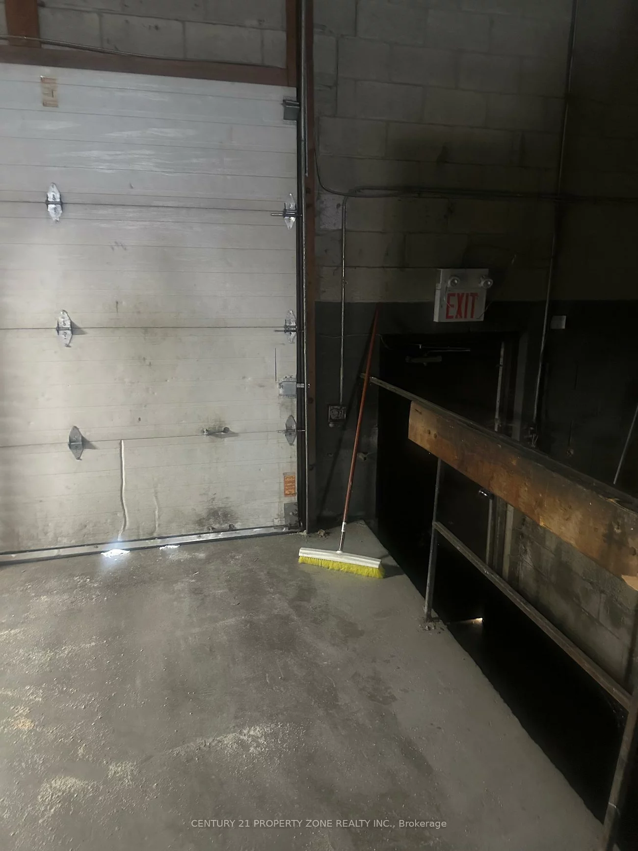 173, Advance, Steeles Industrial, Brampton